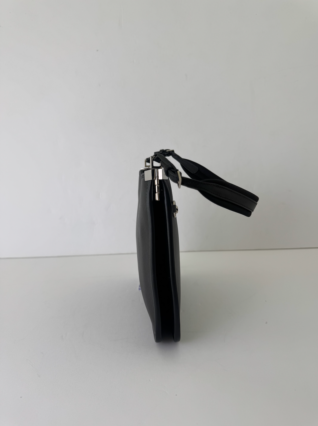 Gucci Black Horsebit Slim Shoulder Bag New